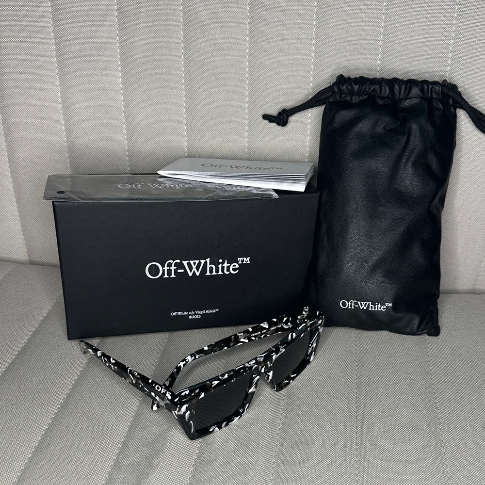 Off-White Monochrome Pattern Sunglasses